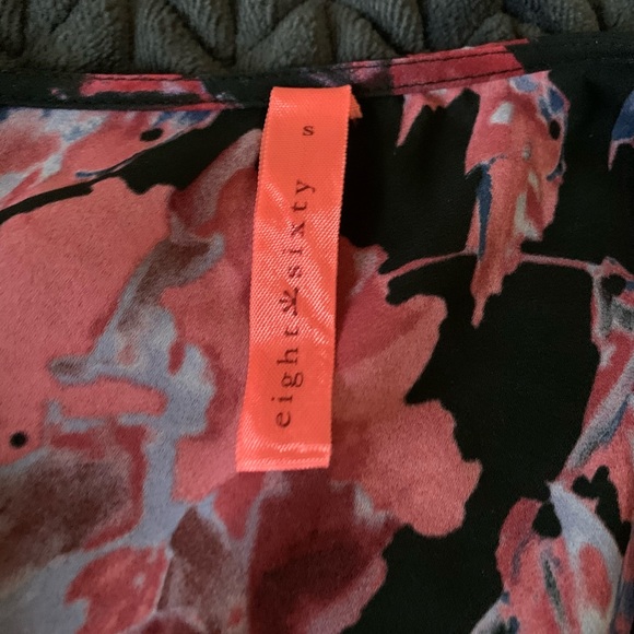 Eight Sixty Floral Blouse - Picture 3 of 6